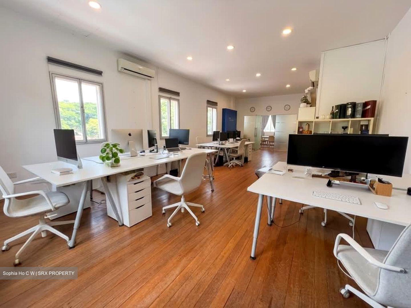 Telok Ayer Street (D1), Office #568724921